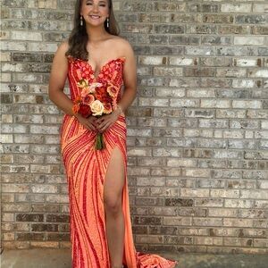 Ashley Lauren prom dress size 8